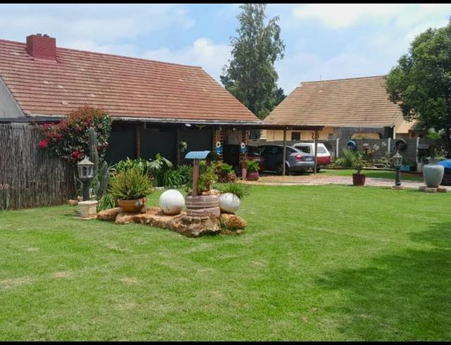 3 BEDROOM HOUSE FOR SALE IN RHODESFIELD